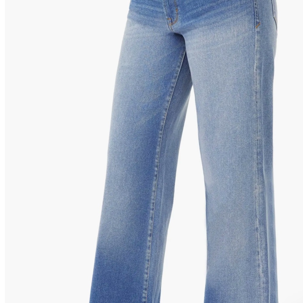 The Kaya Wide Leg Kensie Jeans